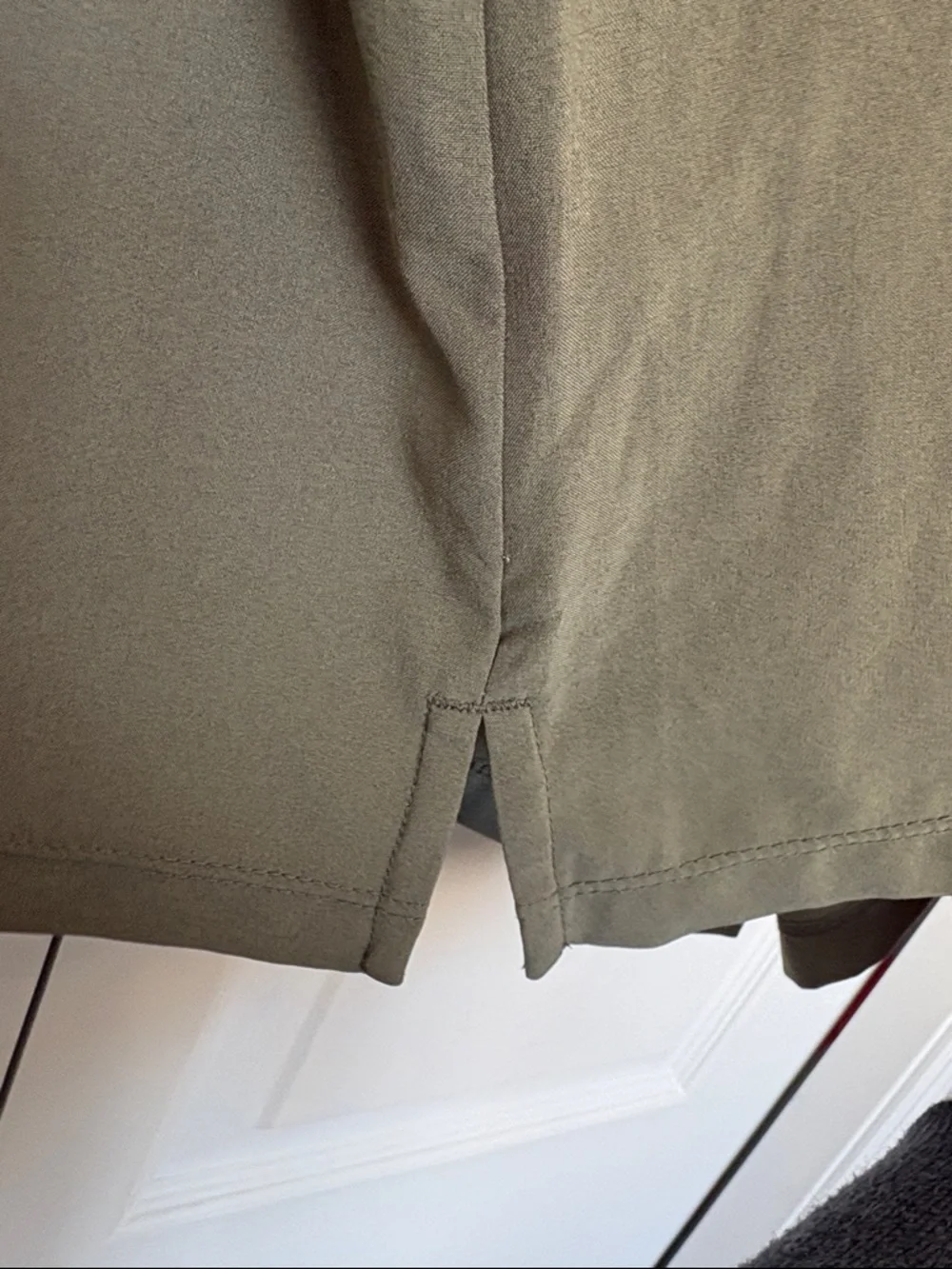 Old Navy Olive Sleeveless Tank Top - Picture 3 of 4